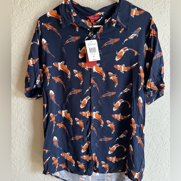 Men’s Medium Koi Fish GUESS Navy Button Up Shirt Slim Fit NWT - Picture 1 of 3